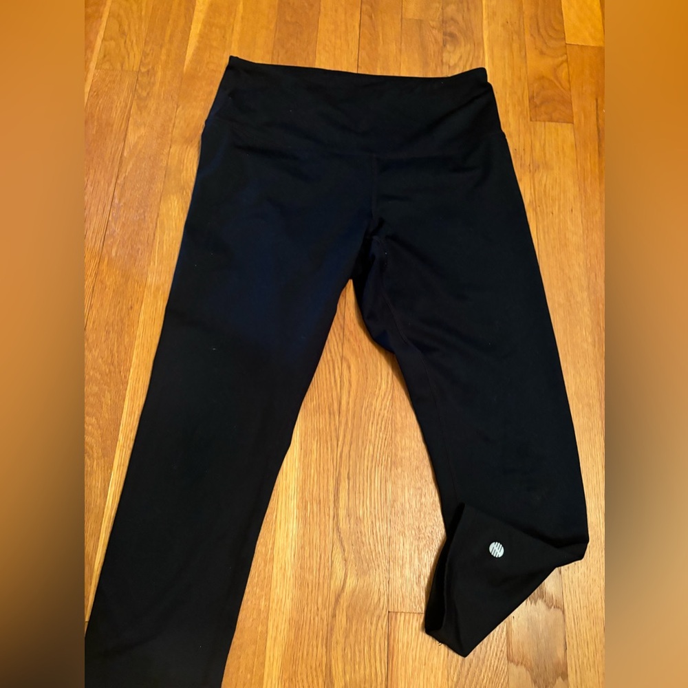 Zelle black workout capris leggings